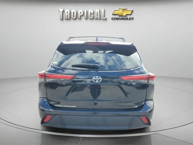 Used 2023 Black Toyota L image 6