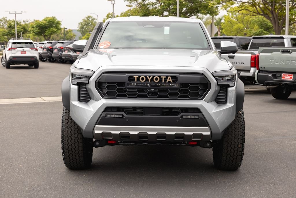 2025 Toyota Tacoma Trailhunter - Photo 3