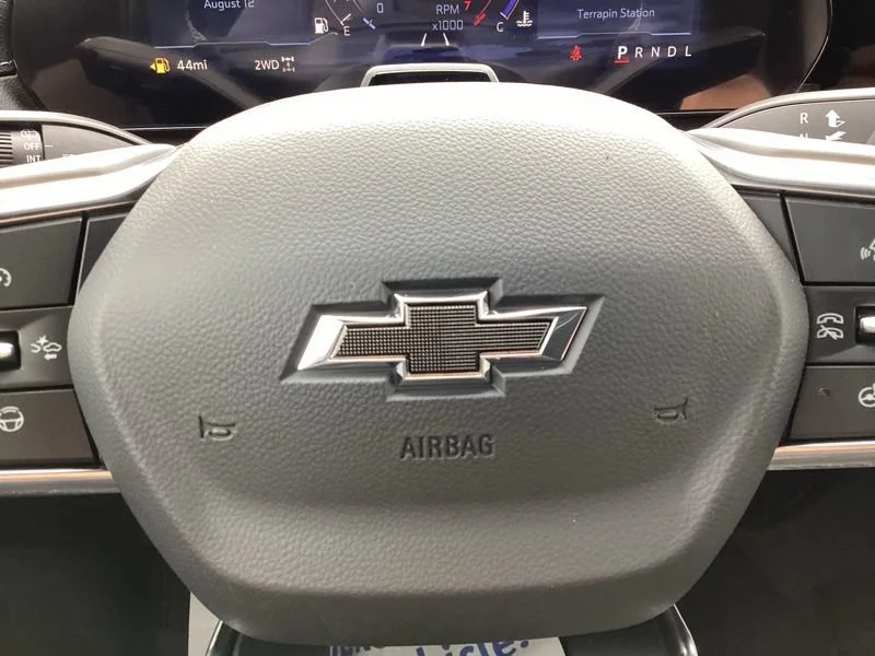 2027 Chevrolet Traverse LT - Photo 30