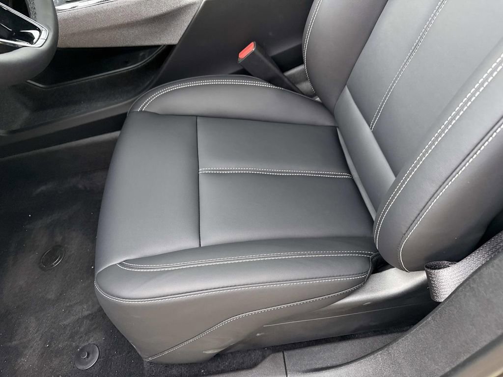 2026 Cadillac OPTIQ Sport - Photo 15