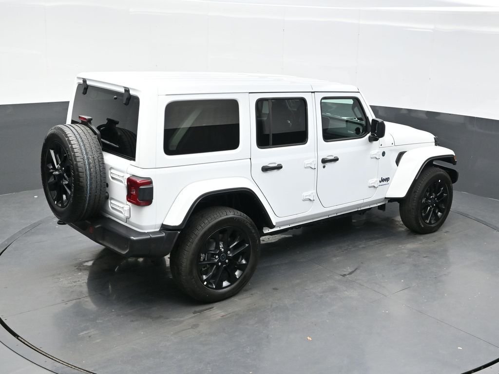 Used 2025 White Jeep Sahara 4xe image 36