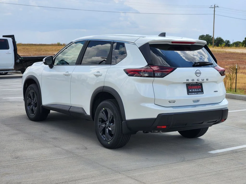 New 2026 Everest White Pearl TriCoat Nissan SV image 4