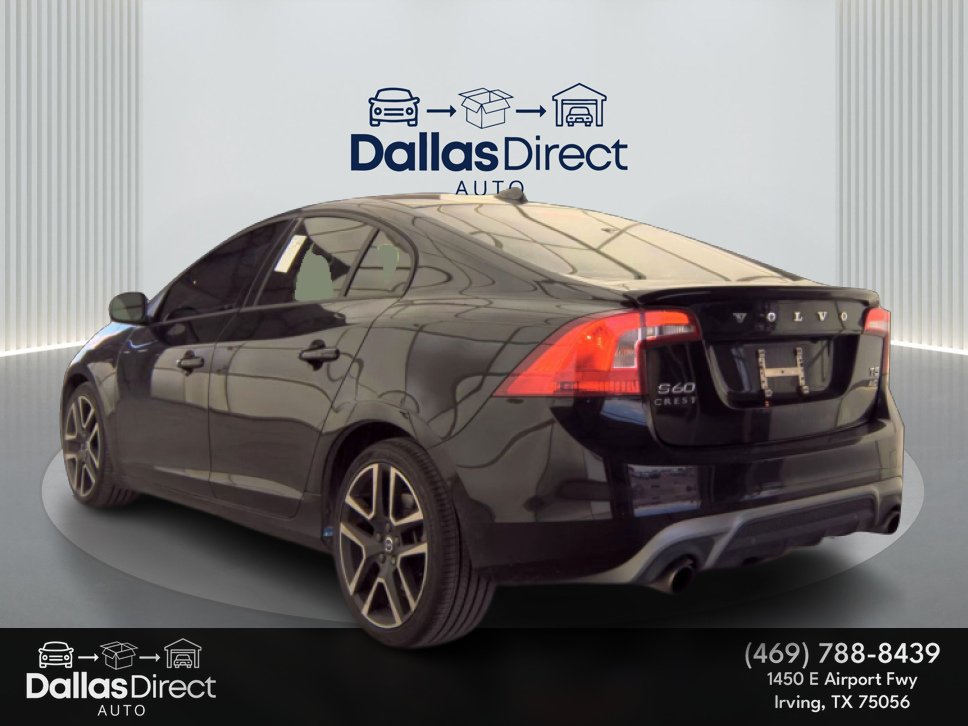 Used 2018 Onyx Black Metallic Volvo Dynamic image 8