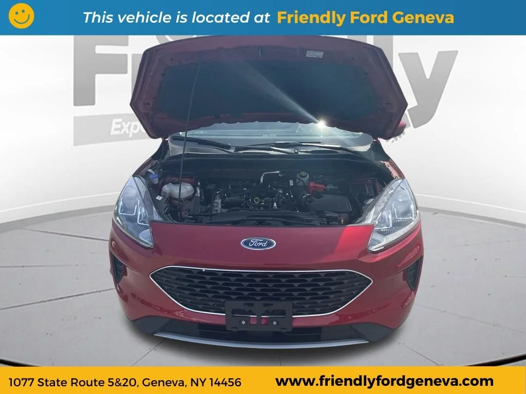 Used 2020 Red Ford SE image 31