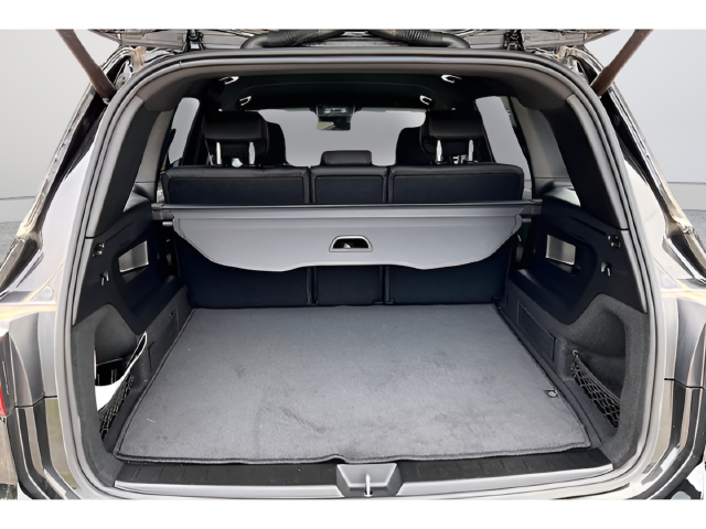 Used 2024 Black Mercedes-Benz GLB 250 image 27