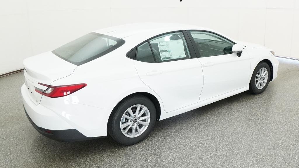 New 2026 Ice Cap Toyota LE image 7