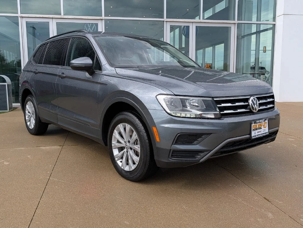 Used 2020 Volkswagen Tiguan S with VIN 3VV1B7AX8LM123230 for sale in Crystal Lake, IL