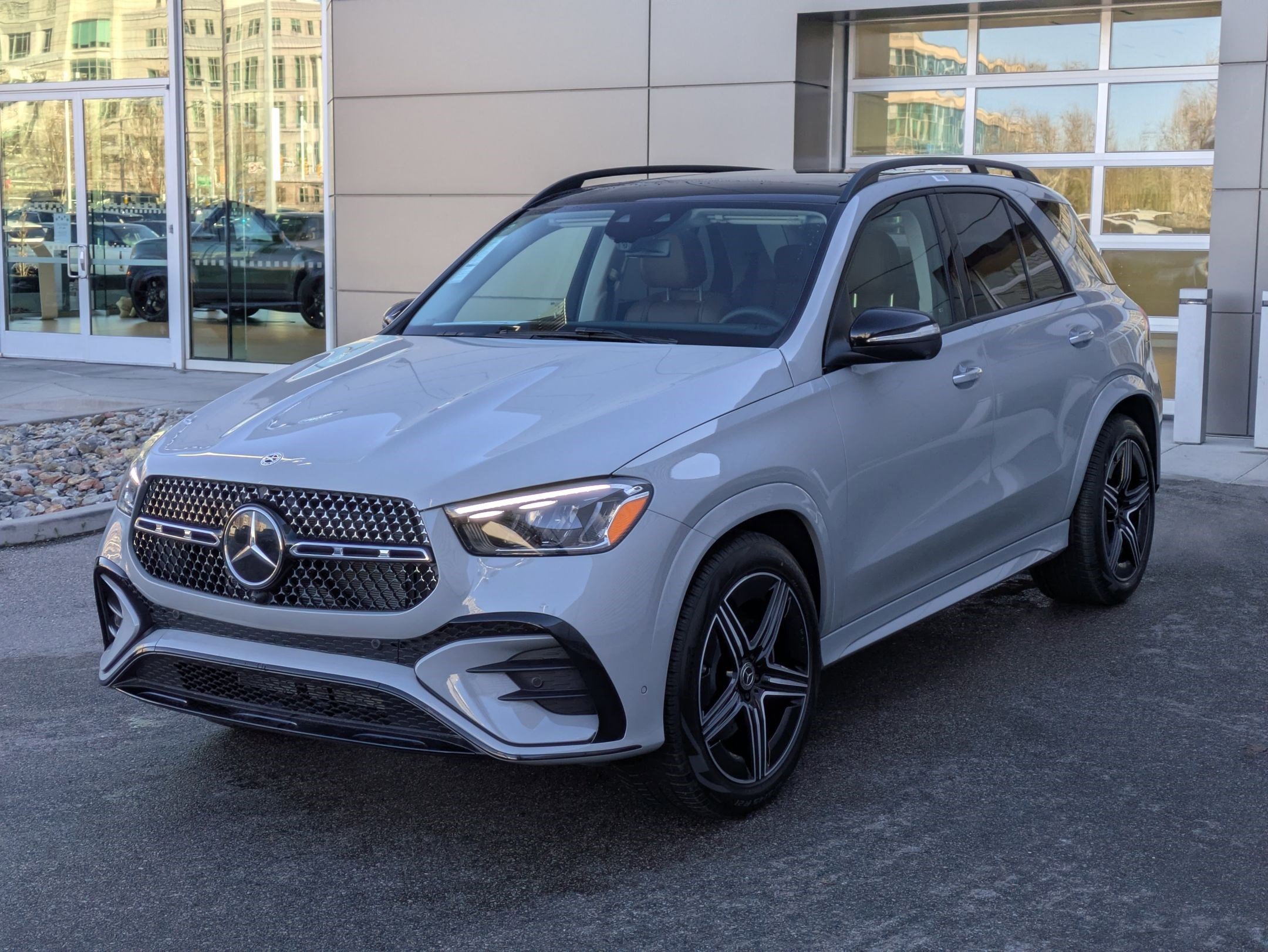 New 2026 MANUFAKTUR Alpine Grey Mercedes-Benz GLE 450 image 8