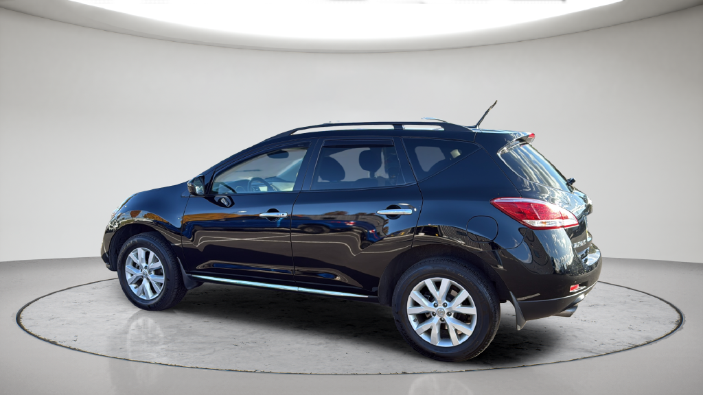 Used 2014 Black Nissan SV image 10