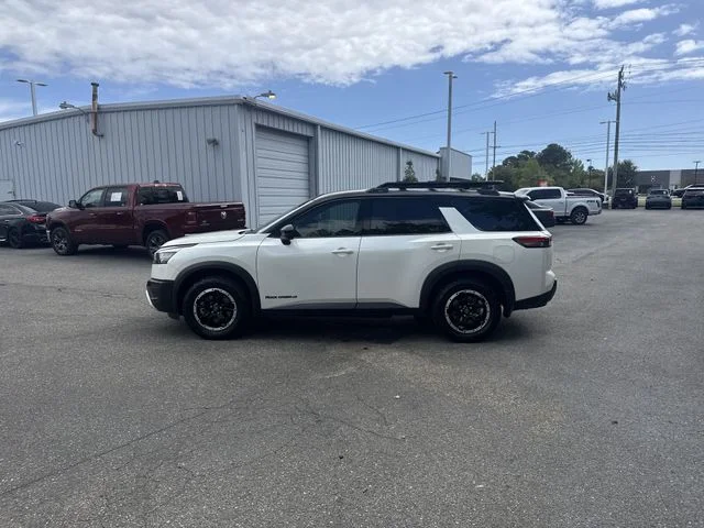 Used 2024 White Nissan Rock Creek image 8