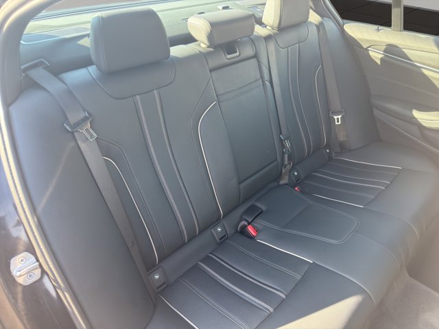 Used 2023 Dark Graphite Metallic BMW 530i xDrive image 21