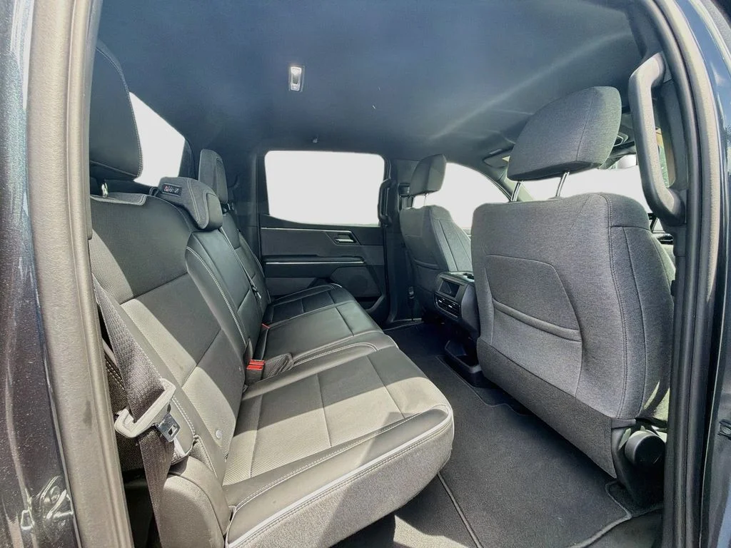 Used 2026 Ocean GMC Elevation image 31