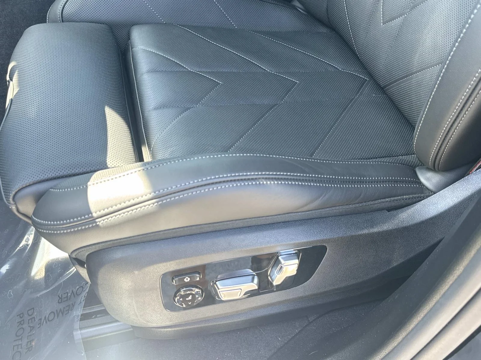 New 2026 Black Sapphire Metallic BMW Label image 16