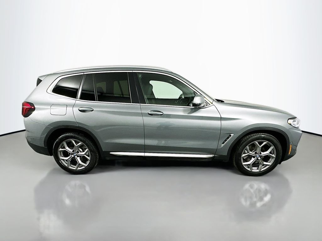Used 2023 Skyscraper Grey Metallic BMW sDrive30i image 4