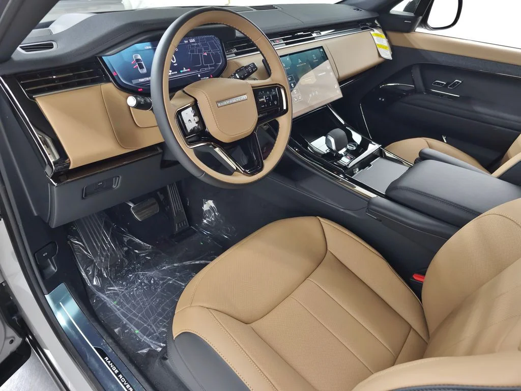 New 2026 Borasco Grey Land Rover Dynamic SE image 15