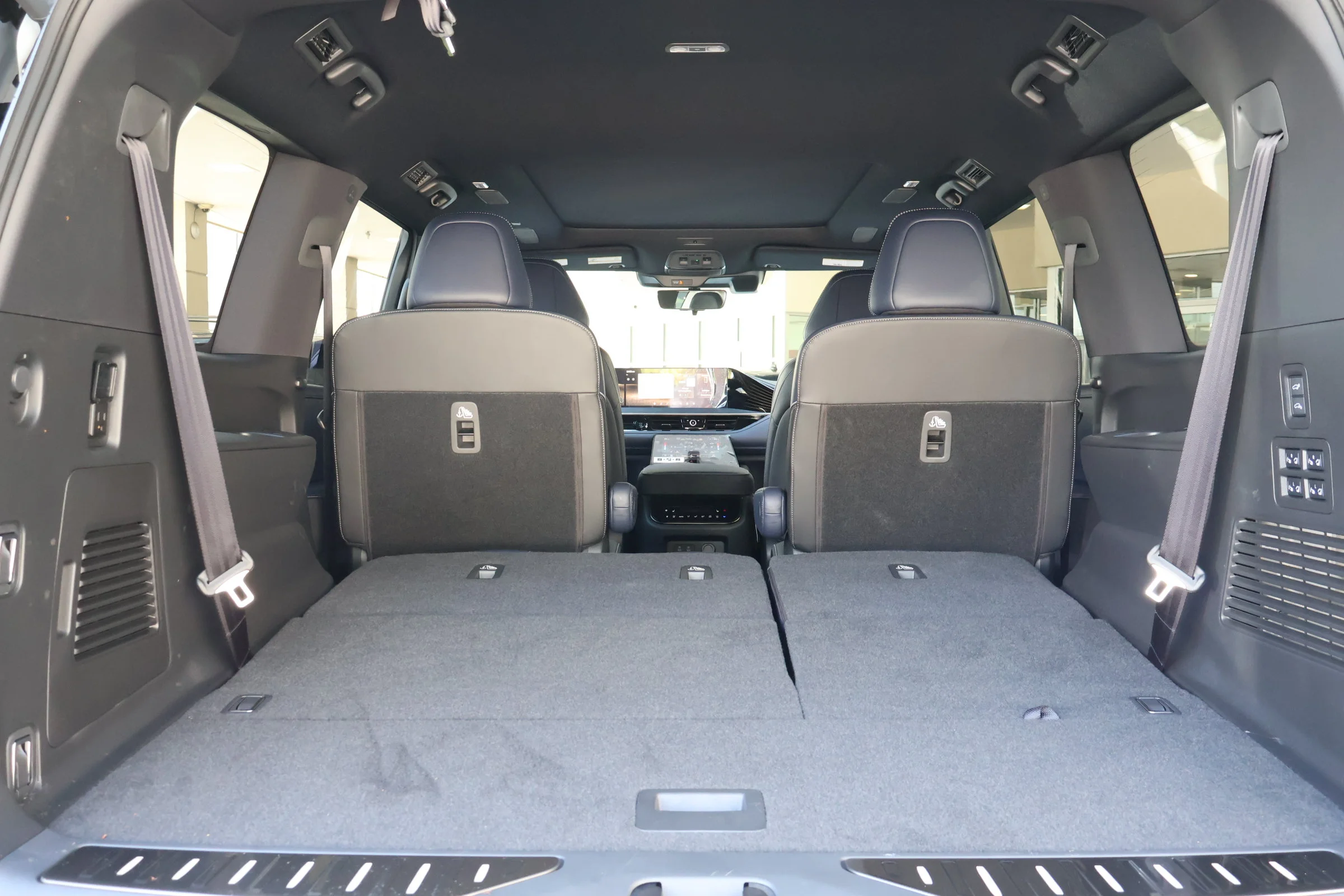 2026 INFINITI QX80 Sport - Photo 25