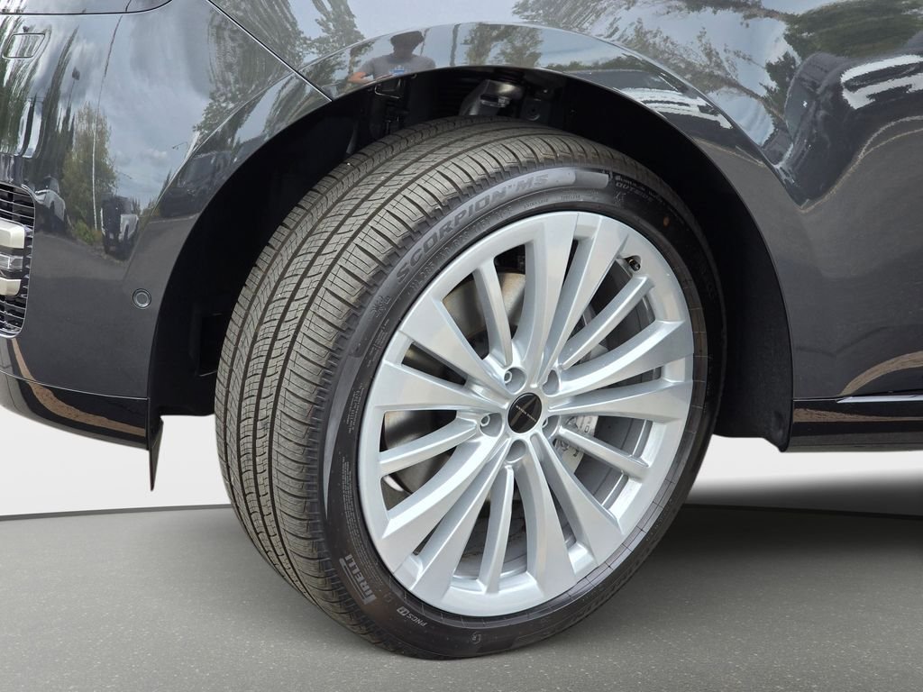 New 2026 Carpathian Grey LAND ROVER SE 7 Seats image 34