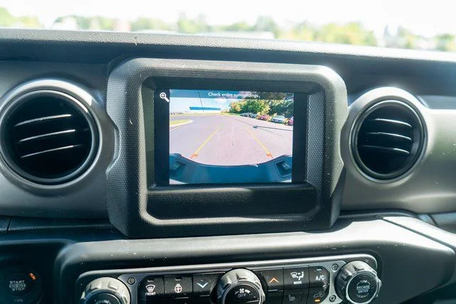 Used 2022 Beige Jeep Sport image 25