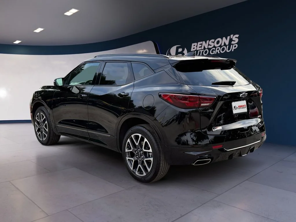 Used 2025 Black Chevrolet RS image 3