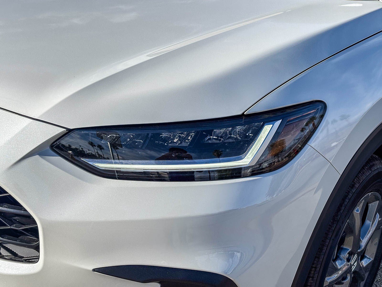 New 2027 Platinum White Pearl Honda LX image 8