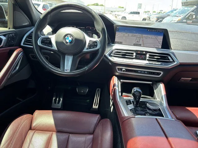 Used 2020 Gray BMW M50i image 16