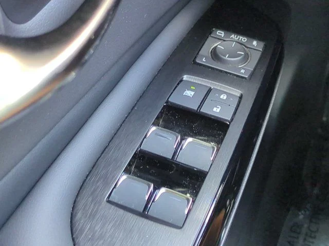 Used 2025 IRIDIUM Lexus 350 image 23