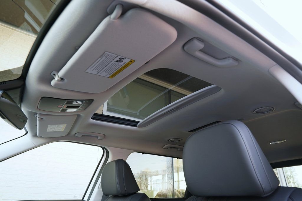 New 2026 Creamy White Pearl Hyundai SEL Premium image 35