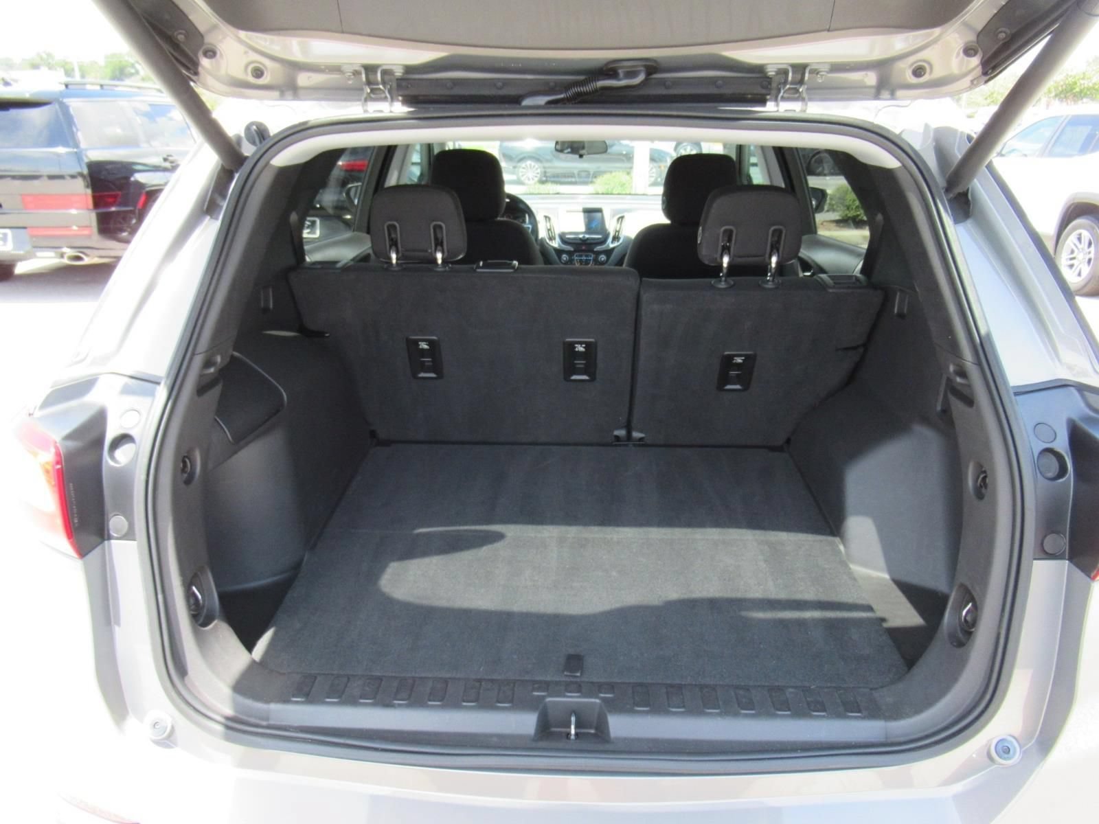 Used 2018 PEPPERDUST METALLIC Chevrolet LT image 33