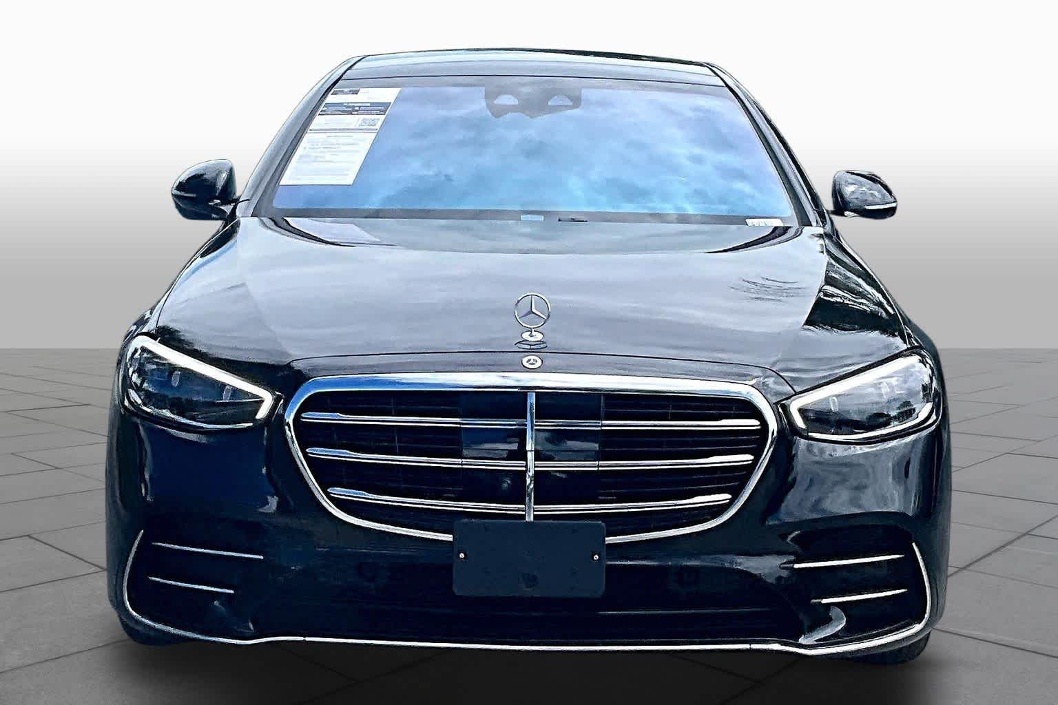 Used 2025 Obsidian Black Metallic Mercedes-Benz S 500 image 4