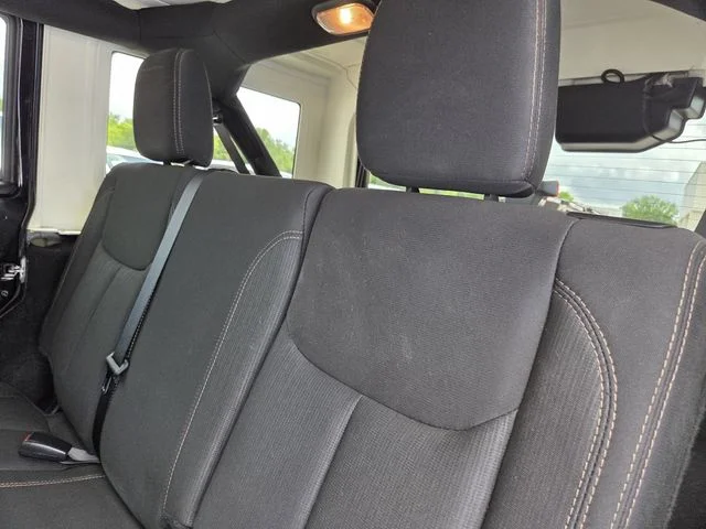 Used 2018 Black Jeep Unlimited Sahara image 25