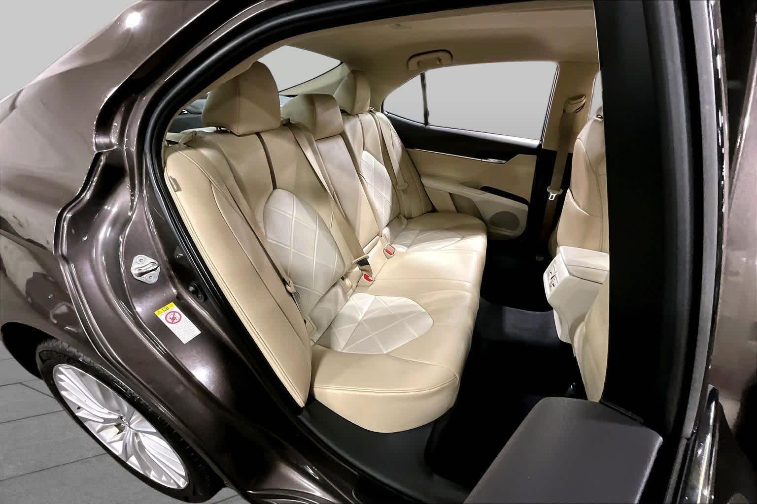 Certified Used 2018 Brown Stone Toyota XLE image 20