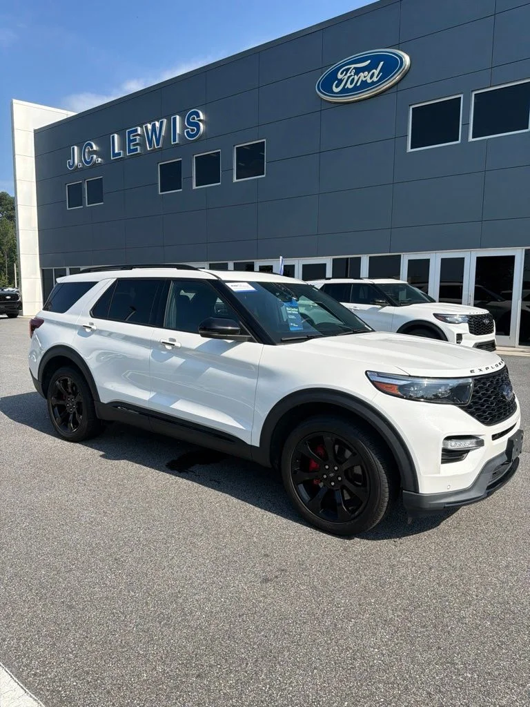 Certified Used 2024 Star White Ford ST image 1