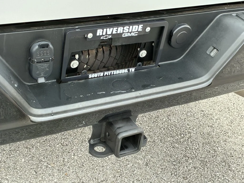 Used 2021 SILVER ICE METALLIC Chevrolet Custom image 33