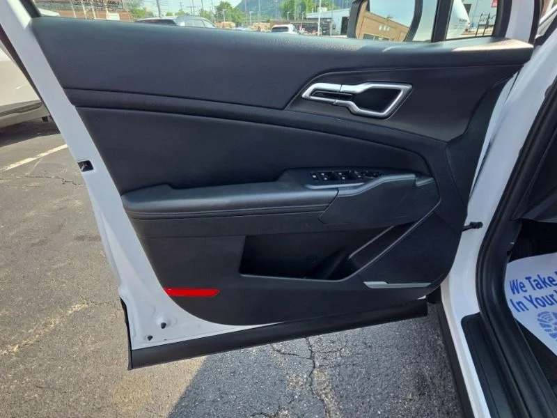 Used 2026 White Kia EX image 22