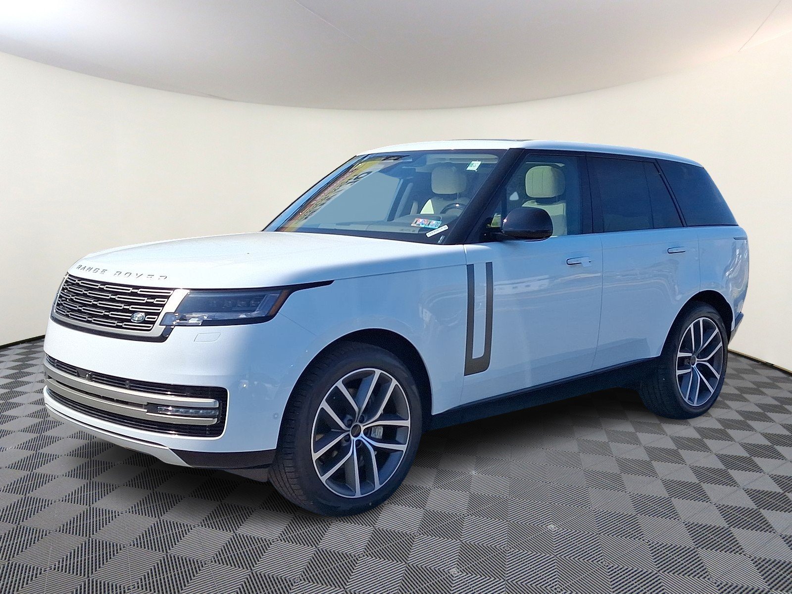 2026 Land Rover Range Rover 3.0 SE SWB's photo