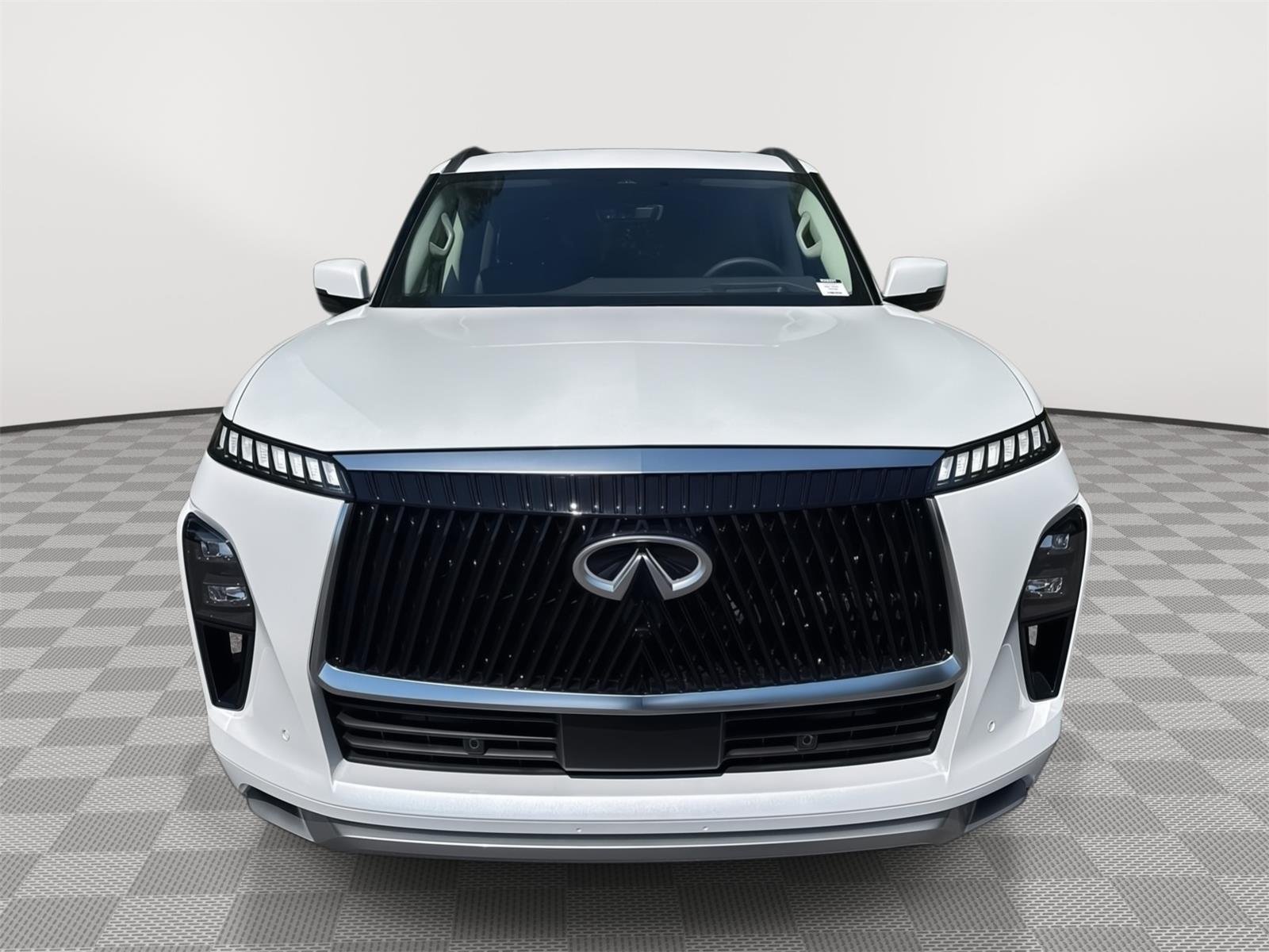 New 2026 RADIANT WHITE INFINITI Luxe 4WD image 3