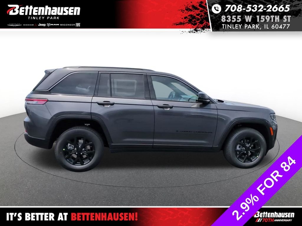 New 2026 Baltic Gray Metallic Clear-Coat Exterior Paint Jeep Altitude image 4