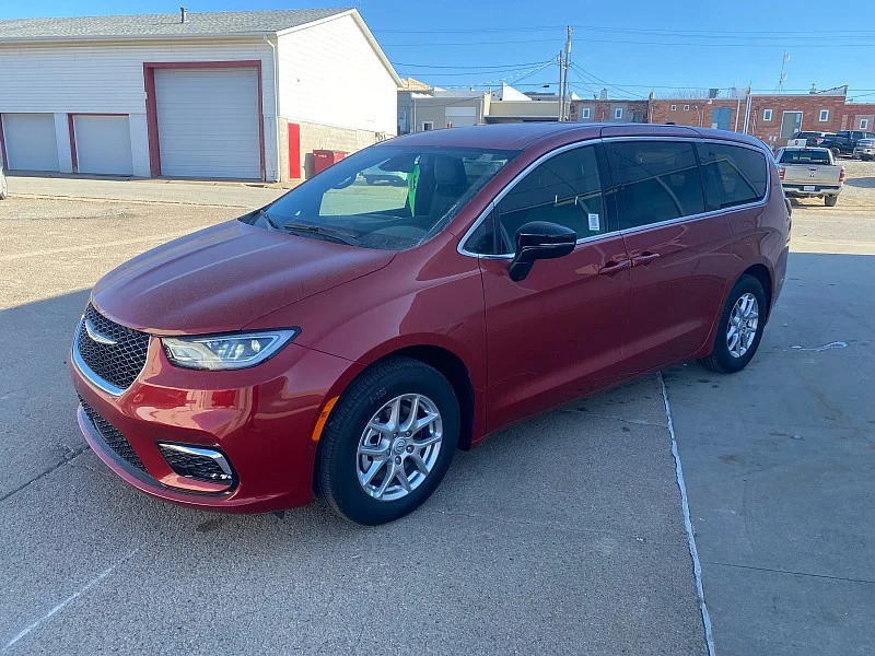 2026 Chrysler Pacifica Select - Photo 9