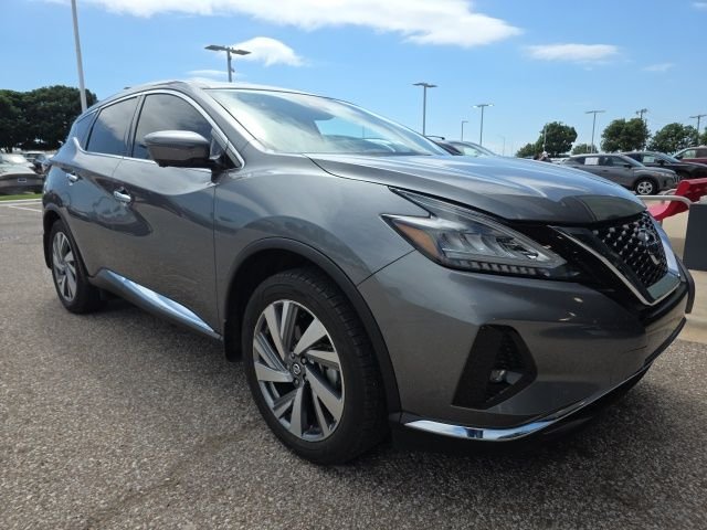 Used 2021 Gray Nissan SL image 1