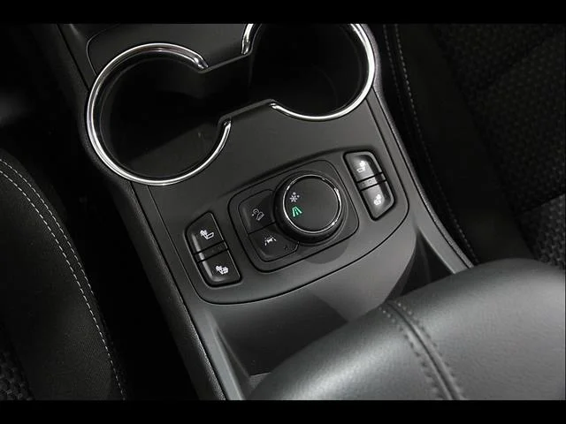 2023 GMC Terrain SLE - Photo 16