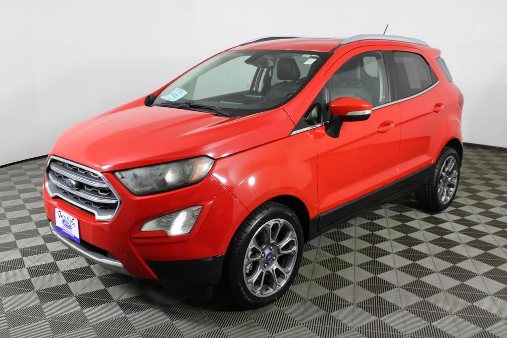Used 2019 Race Red Ford Titanium image 3