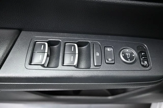 Used 2024  Honda Sport Touring image 21