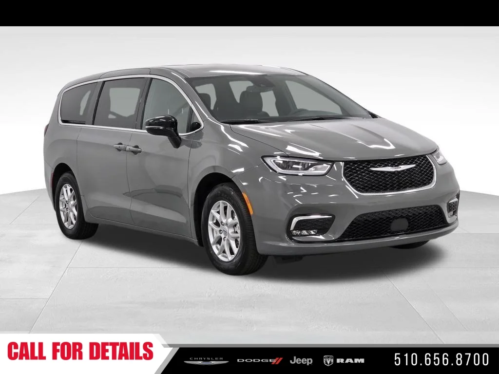 New 2025 Ceramic Gray Clear-Coat Exterior Paint Chrysler Select image 1