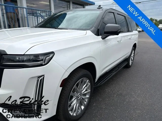 2023 Cadillac Escalade ESV 4WD Premium Luxury 4WD photo