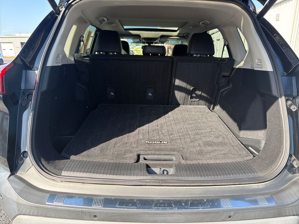 Used 2021 Black Nissan SV image 22
