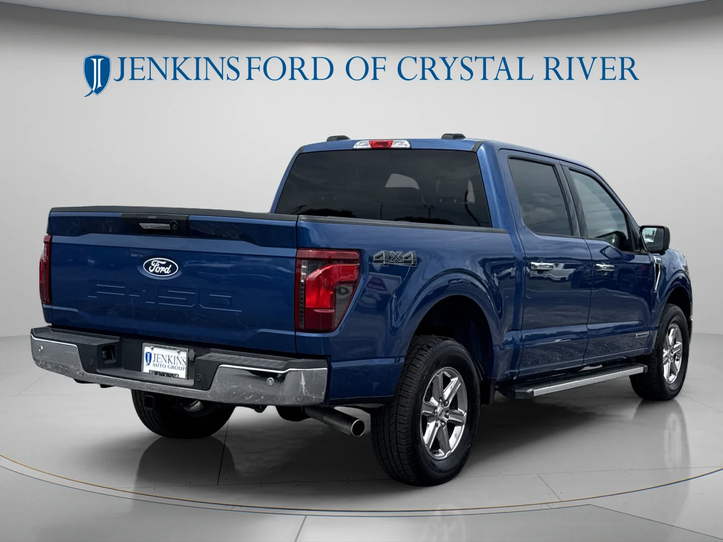 Used 2024 Atlas Blue Metallic Ford XLT image 5