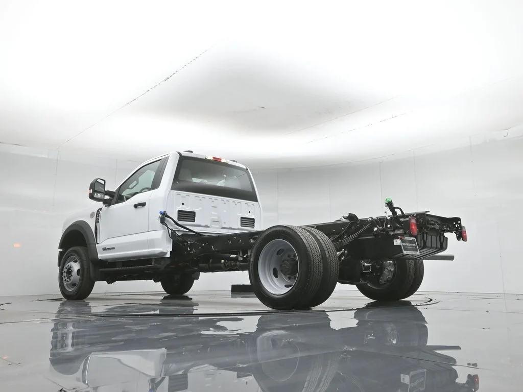New 2026 White Ford XL image 3