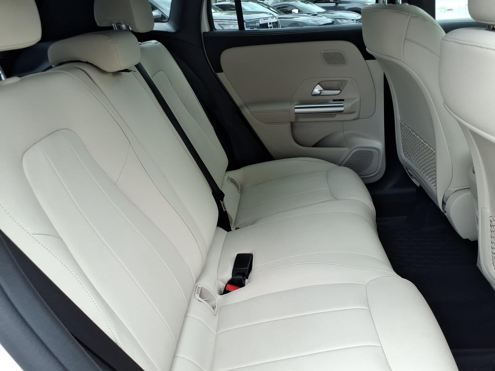 Used 2026 Polar White Mercedes-Benz GLA 250 image 26