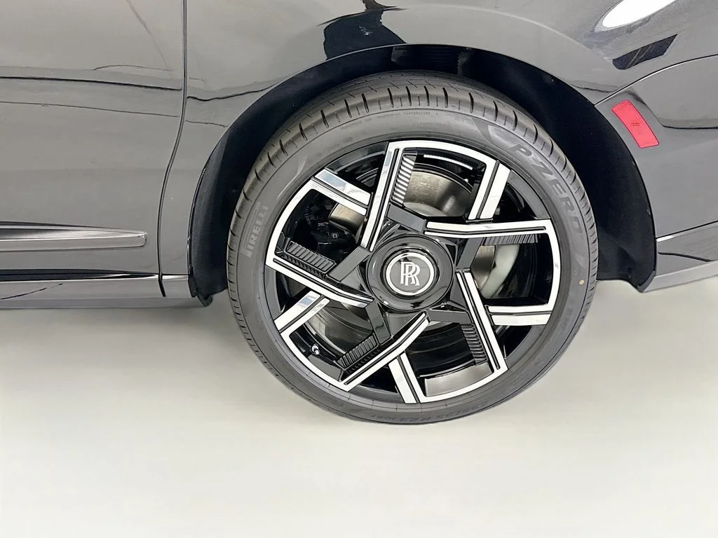 New 2026  Rolls-Royce Black Badge image 30