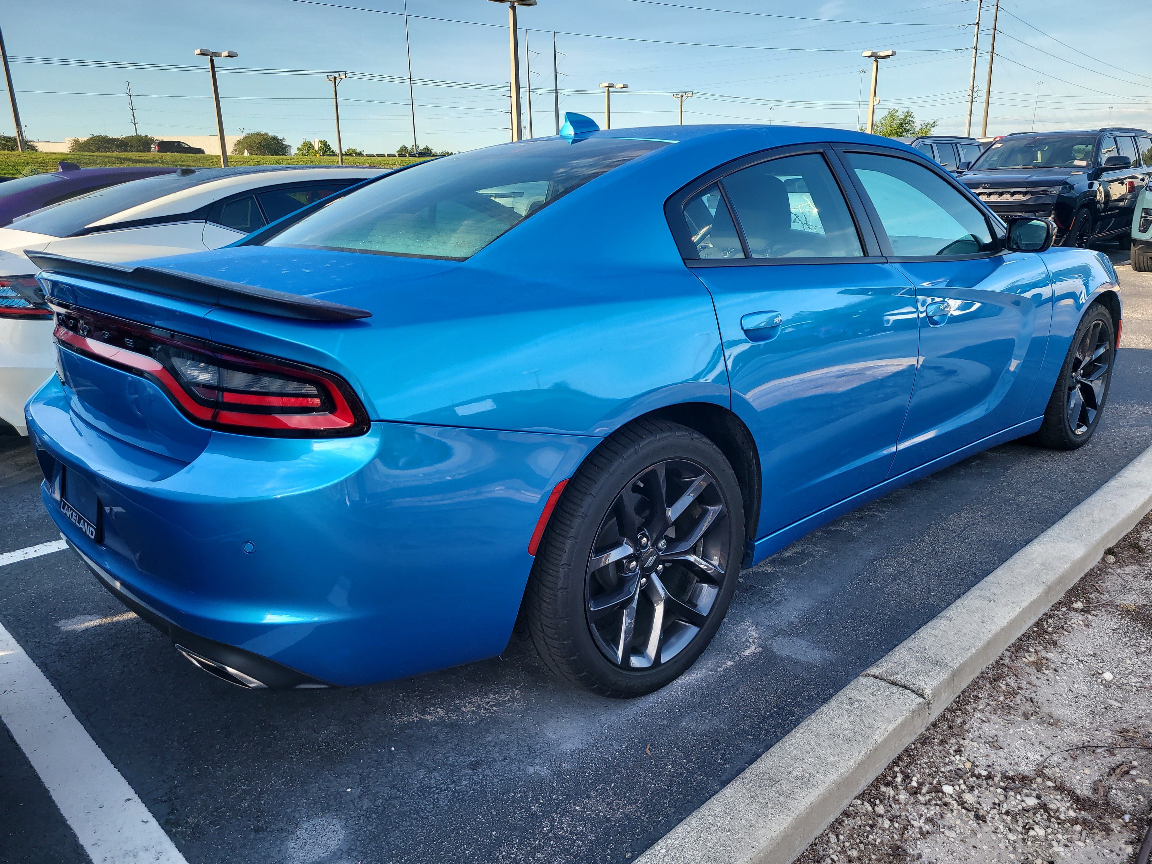 Used 2023 B5 Blue Pearlcoat Dodge SXT image 4